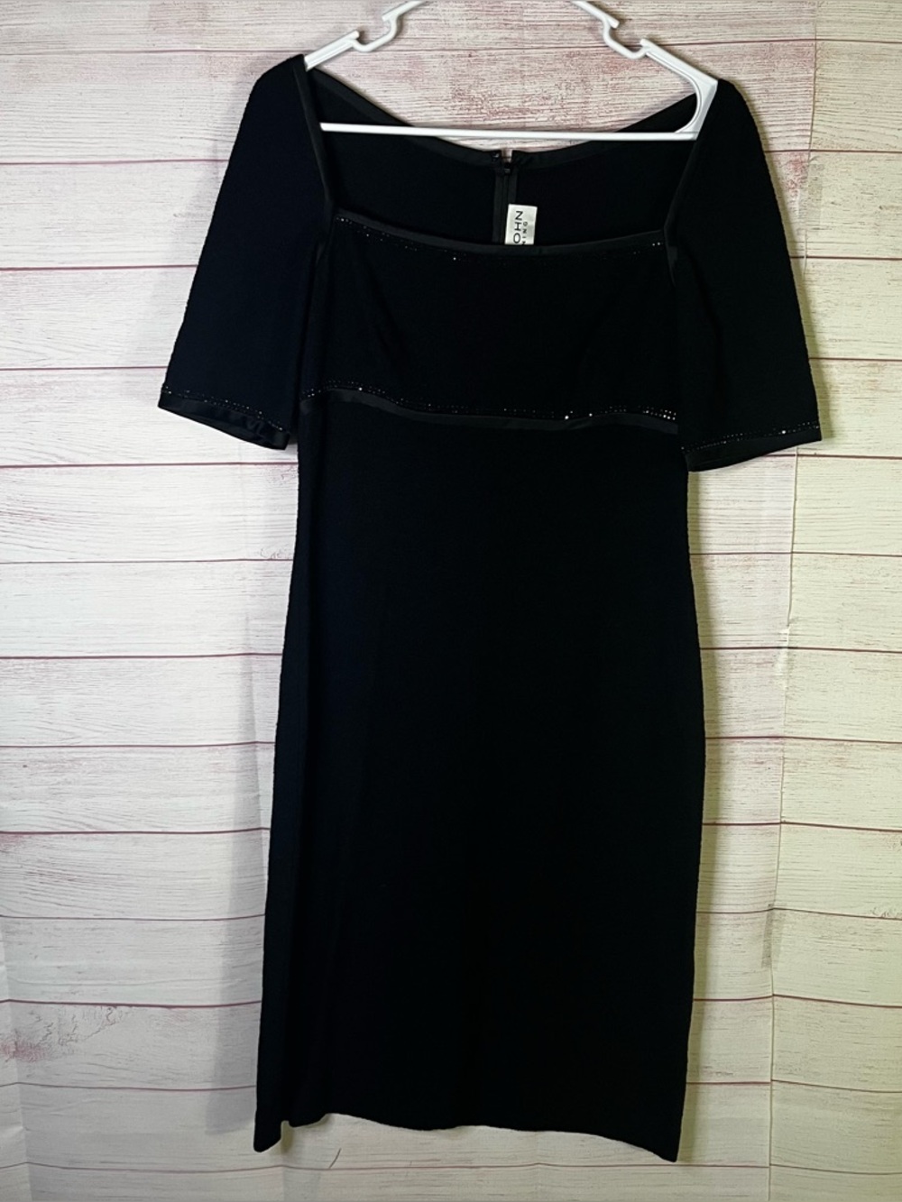 St. John Evening‎ Santana Black Knit Embellished Dress Size 6